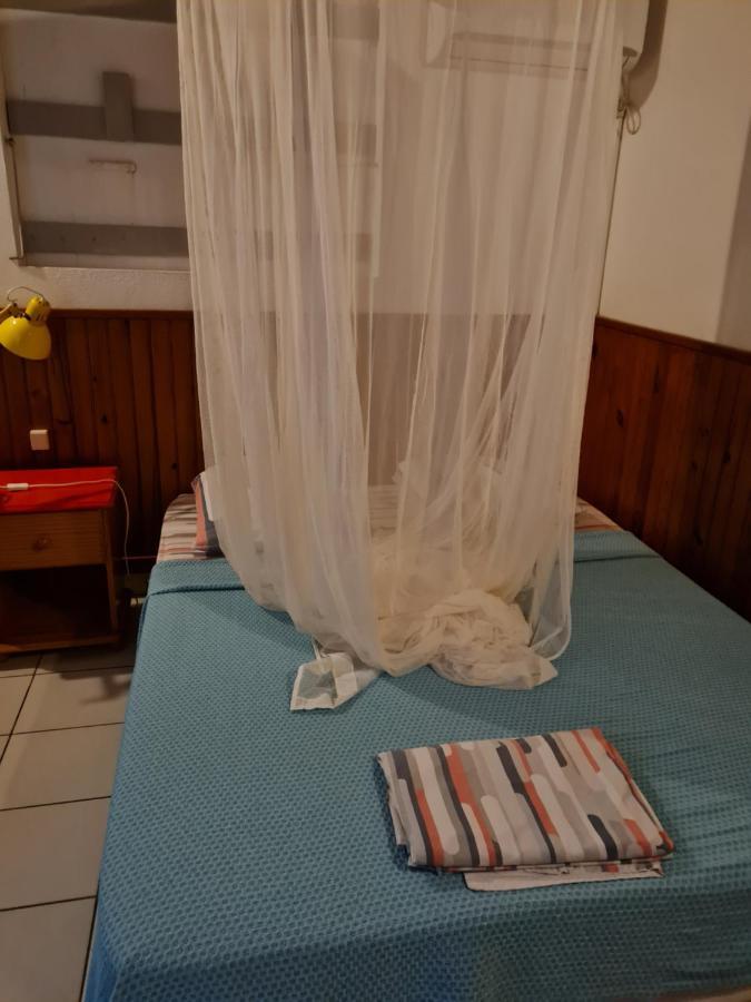 Chez Gisele Et Philippe Villa Terre-De-Haut Dış mekan fotoğraf